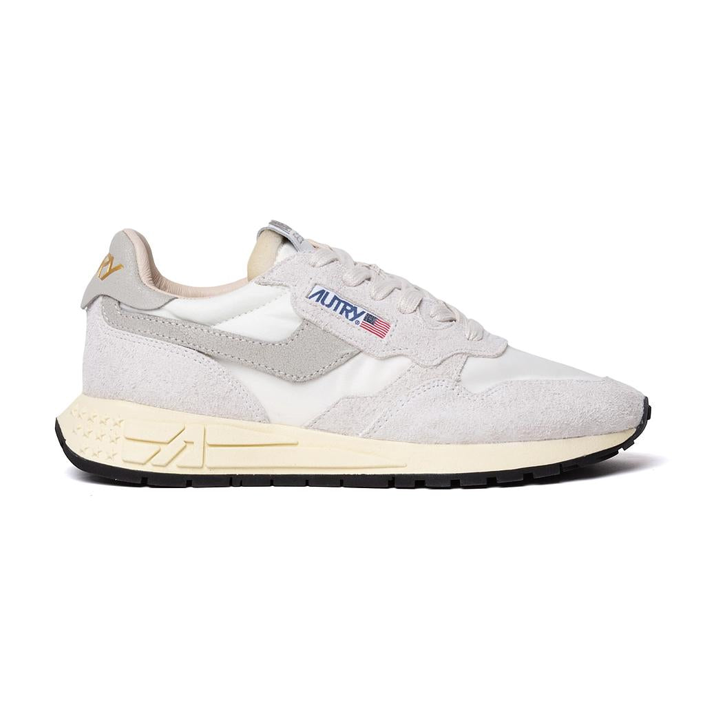 CALZADO FEMENINO AUTRY REELWIND LOW