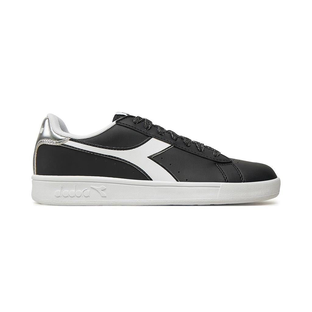 101.178339-C1877 DIADORA CALZADOS LIFESTYLE FEMENINO MODA TORNEO WN BLACK/SILVER/WHITE
