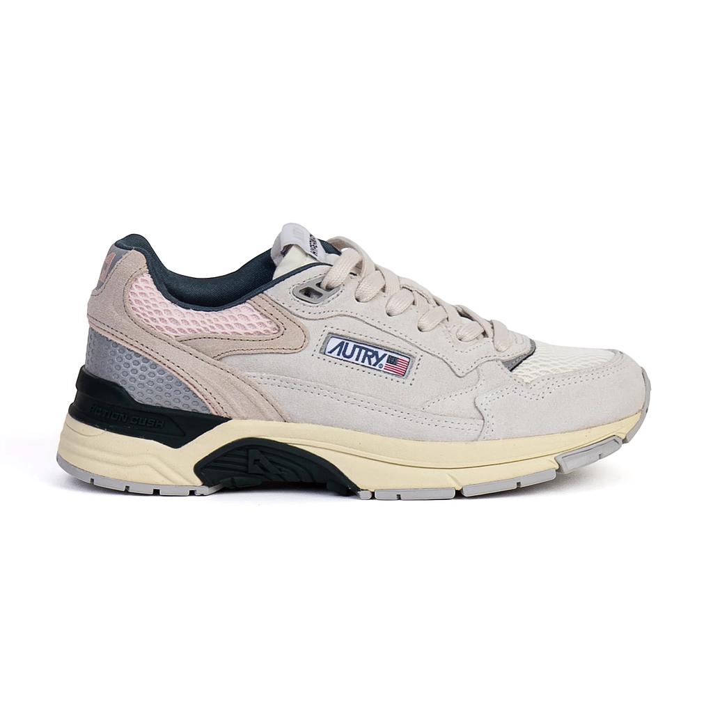 CALZADO FEMENINO AUTRY HYPERWAY LOW