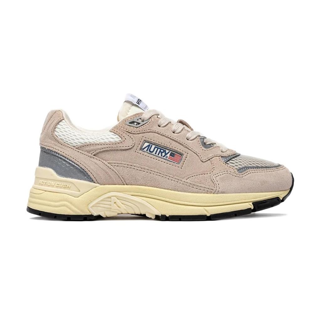 CALZADO FEMENINO AUTRY HYPERWAY LOW