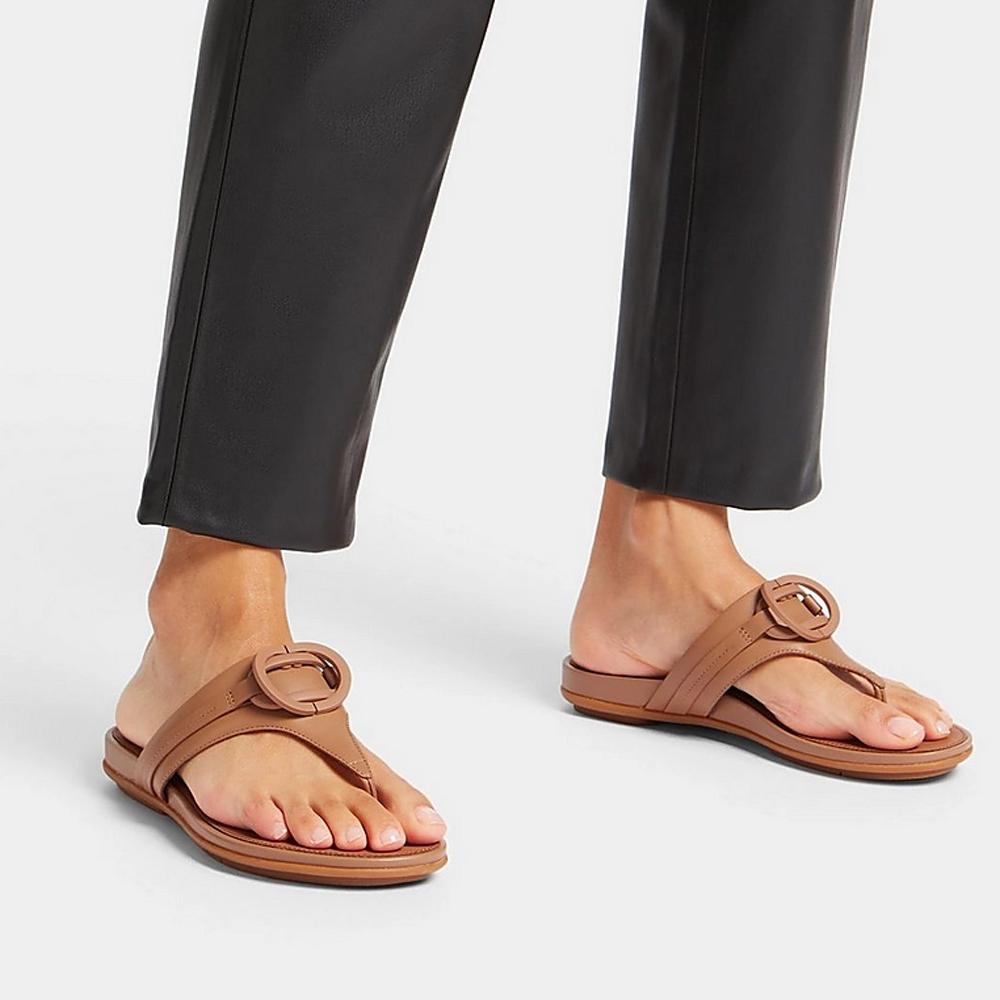 FitFlop Sandalias Femenino Gracie Rubber-Circlet Leather Toe-Post Sandals Latte Tan